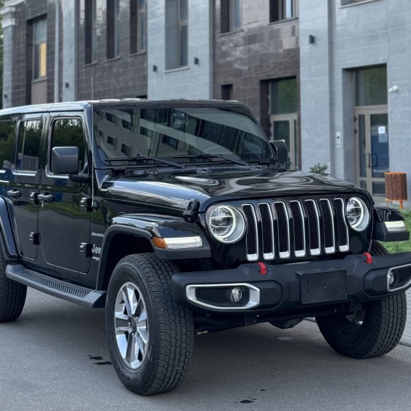 Jeep Wrangler Sahara
